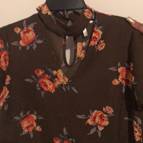 Tunic neckline dress shirt by Truth # NYC - Picture 2 of 3